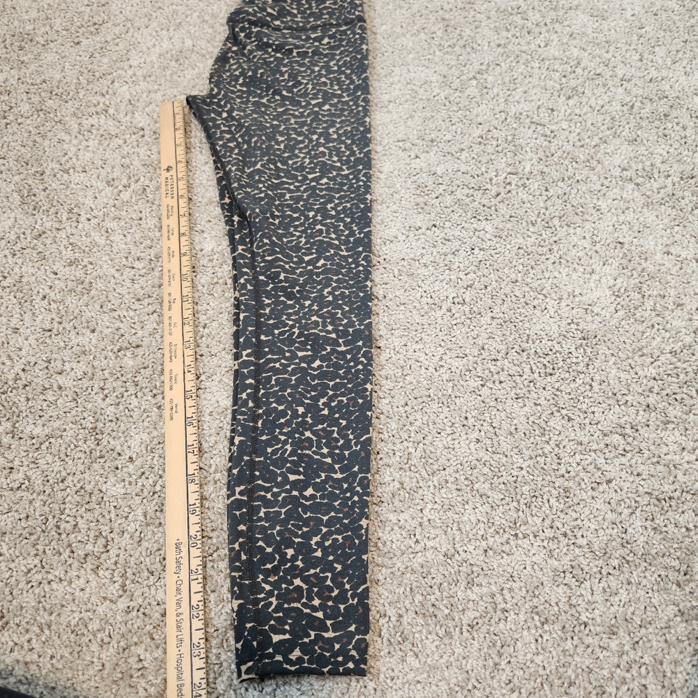 Varley Lets Move High 25" Legging Cluster Leopard Size XS - Picture 7 of 7